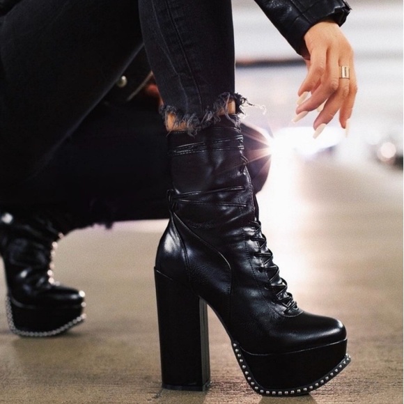 A Mermaid's Epiphany Shoes - Pandora | Studded Platform Boots | Black